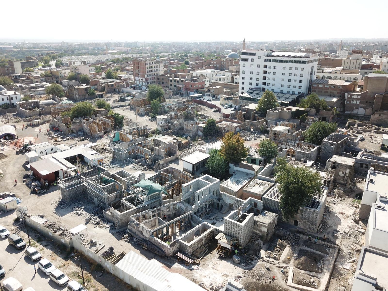 Diyarbakır Suriçi Gavur Meydanı 5. Bölge 1. ve 5. Etap 19 Adet Tescilli Yapı Restorasyon Yapım İşi